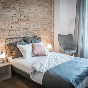 Lion - Silver Homestay